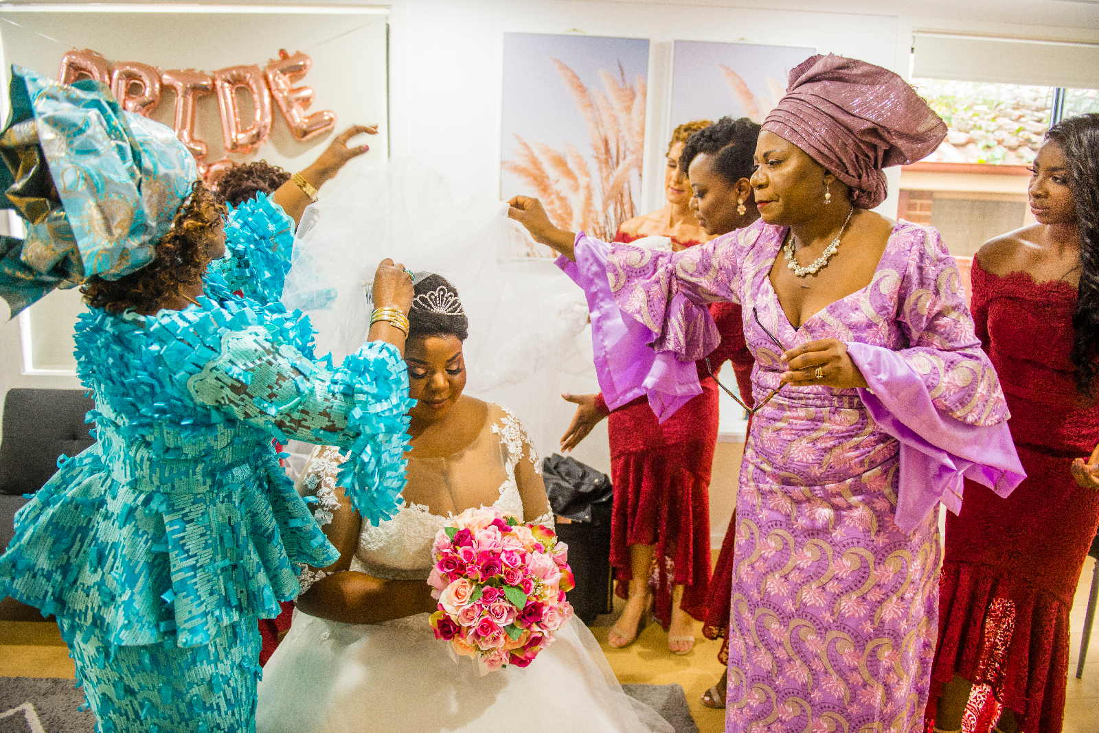 Bride and brdeismaids